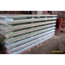 Panou de cofraj din lemn pictat verde 3,00x0,40x0,04m S=1,20 mp